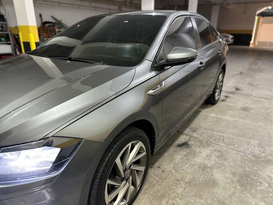 VOLKSWAGEN VIRTUS 1.0 200 TSI HIGHLINE AUTOMÁTICO